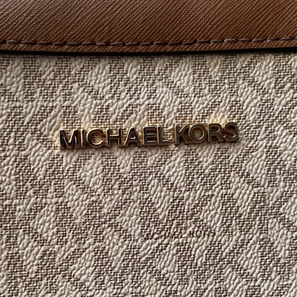 Michael Kors Tan and Cream Logo Crossbody Bag - Picture 16 of 16